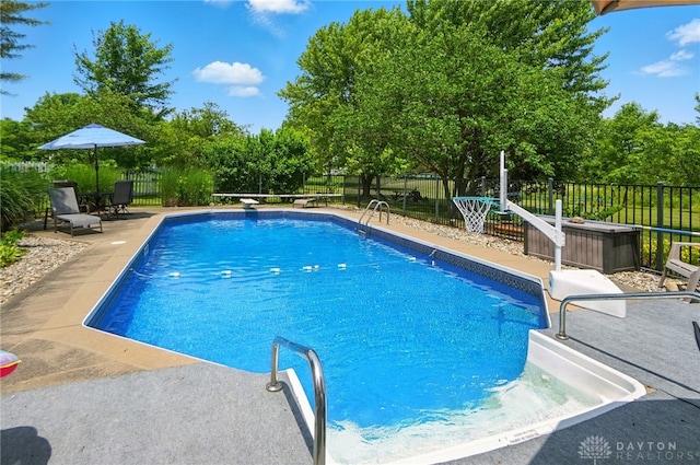 3244 N Shoemaker Rd, Lebanon, OH 45036 - view of pool with a diving board and a patio area