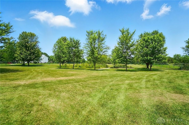 3244 N Shoemaker Rd, Lebanon, OH 45036 - view of yard