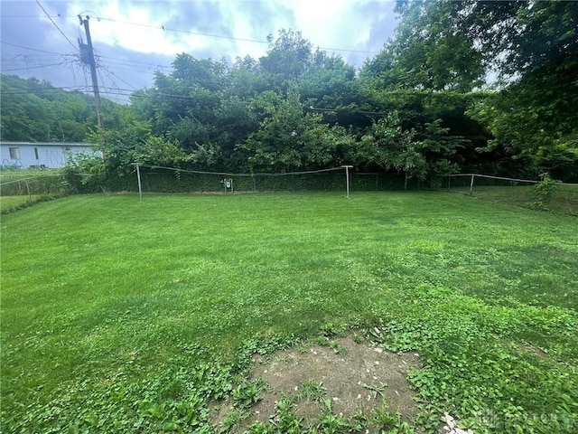 831 Seibert Ave, Miamisburg, OH 45342 - view of yard