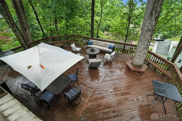 1314 Red Bud Trl, Dayton, OH 45409 - deck with outdoor lounge area