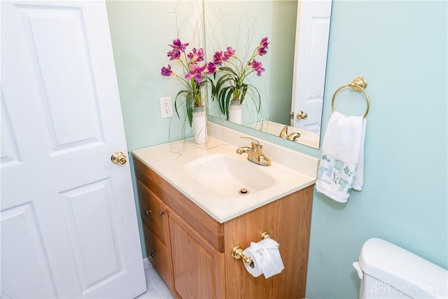 2384 Flyway Ct, Beavercreek, OH 45431 - half bath with vanity and toilet