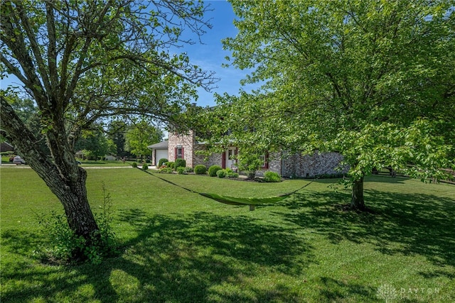 9031 S Normandy Ln, Washington Twp, OH 45458 - view of grassy yard