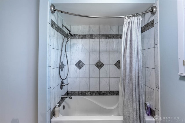 9031 S Normandy Ln, Washington Twp, OH 45458 - full bathroom with shower / bath combination with curtain