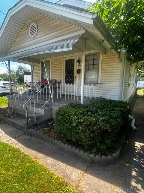 606 Mary Etta St, Middletown, OH 45042 - photo 2