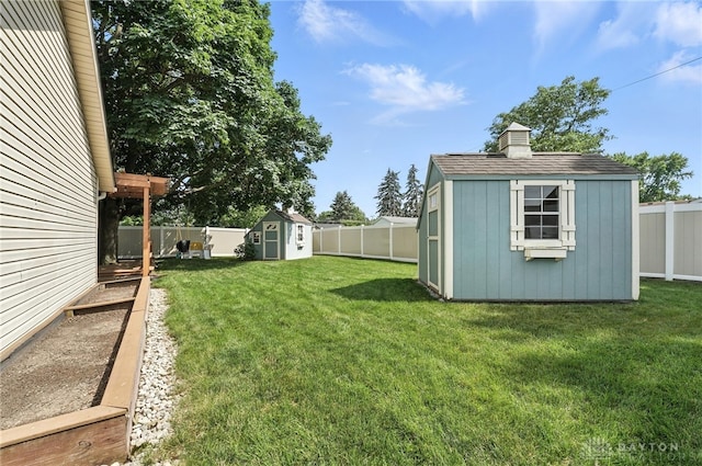 450 Overfield Pl, Troy, OH 45373 - fenced backyard featuring a shed