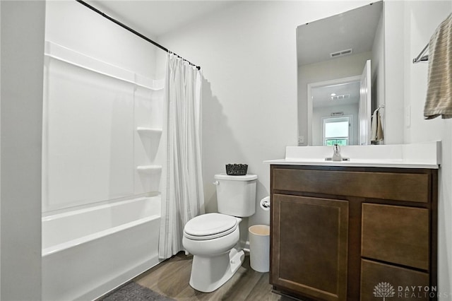 55 Spicewood Dr, Amelia, OH 45102 - bathroom with wood finished floors, vanity, and shower / bath combo