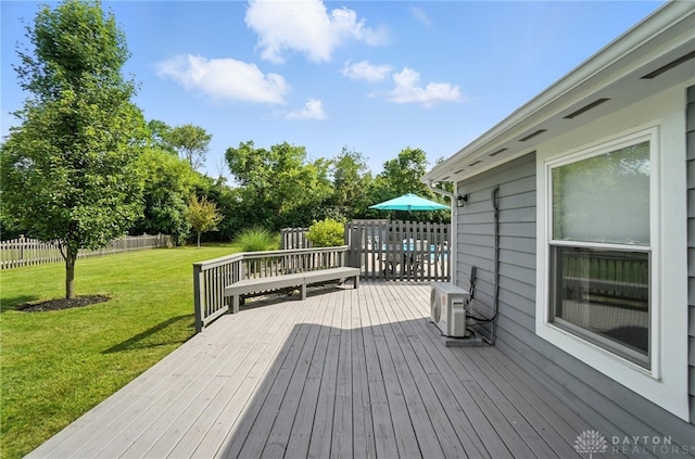 3166 Green Turtle Dr, Butler Twp, OH 45414 - view of wooden terrace