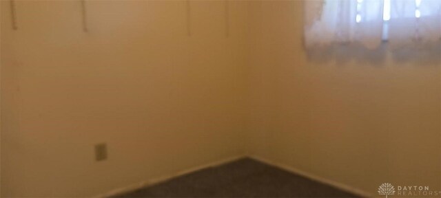 29 Elm St, Jamestown Vlg, OH 45335 - unfurnished room with baseboards
