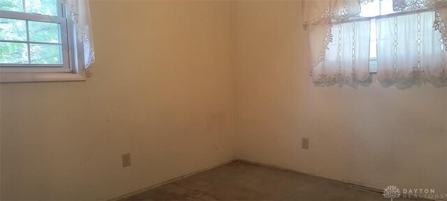 29 Elm St, Jamestown Vlg, OH 45335 - view of unfurnished room