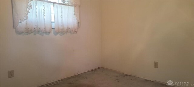 29 Elm St, Jamestown Vlg, OH 45335 - view of spare room