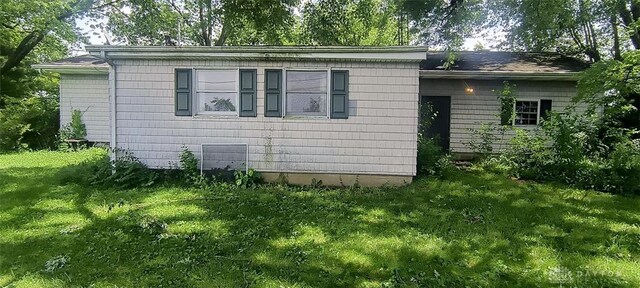 29 Elm St, Jamestown Vlg, OH 45335 - view of property exterior with a lawn