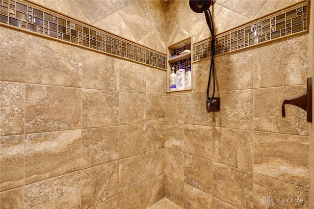 5516 Anne Ln, Washington Twp, OH 45459 - bathroom view of tiled shower