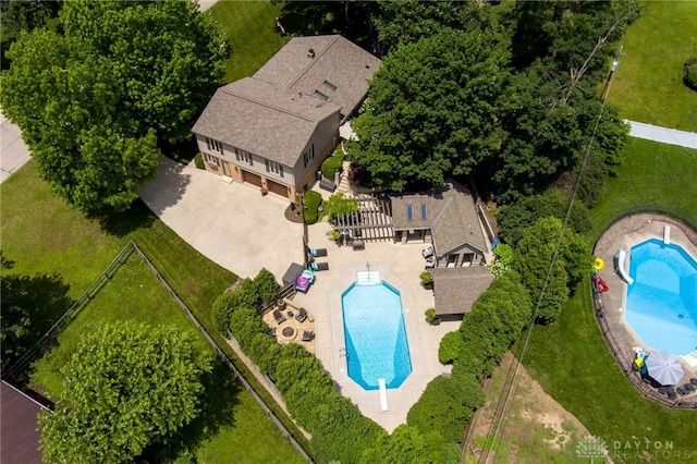 5516 Anne Ln, Washington Twp, OH 45459 - aerial view of property and surrounding area featuring a pool area