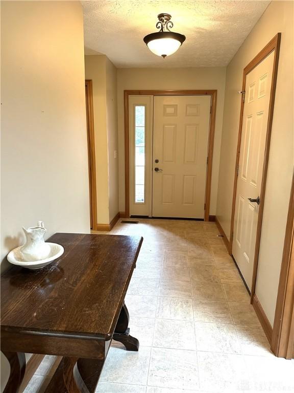 1966 Cider Mill Way, Tipp City, OH 45371 - photo 2