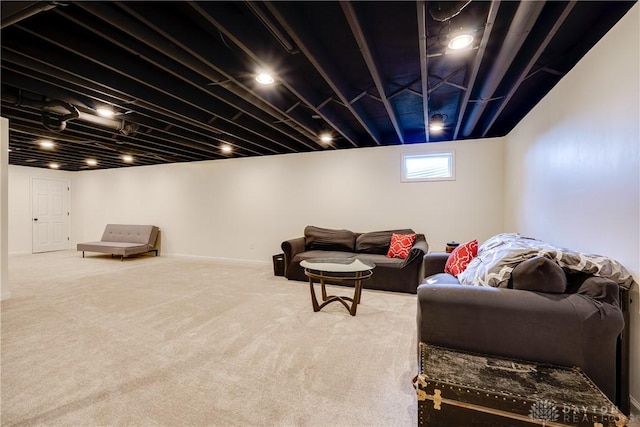 162 Choctaw Cir, Franklin, OH 45005 - view of carpeted living room