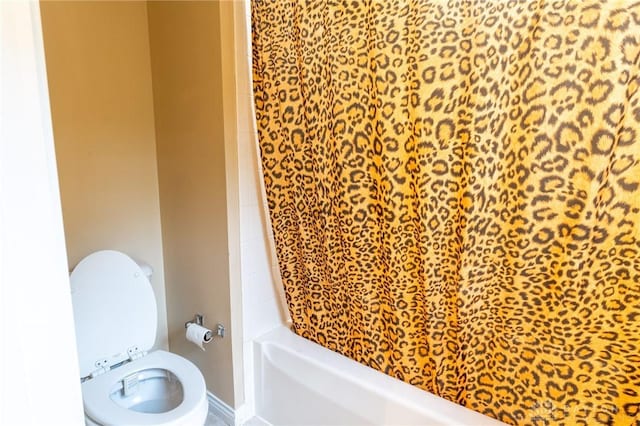 2540 Early Spring Ct, Dayton, OH 45459 - bathroom with toilet and  shower combination