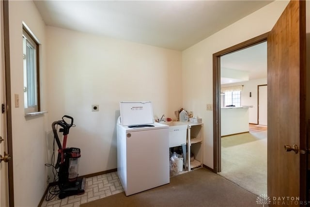 4425 E Entrada Dr, Beavercreek, OH 45431 - laundry room featuring washer / dryer and carpet