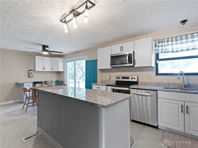 6118 Carnation Rd, Dayton, OH 45449 - photo 5