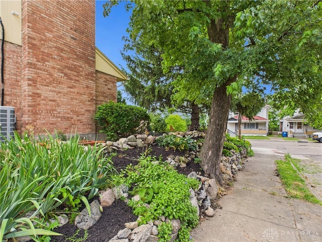 2120 Wyoming St, Dayton, OH 45410 - view of yard