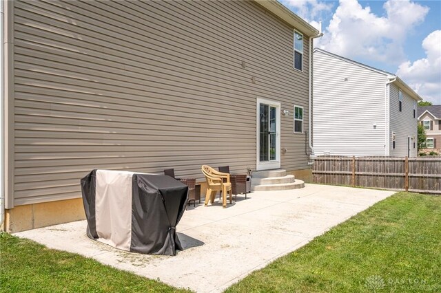 1009 Glen Kegley Dr, Xenia, OH 45385 - rear view of property with a patio area and entry steps