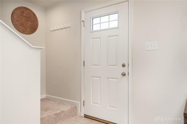 1009 Glen Kegley Dr, Xenia, OH 45385 - foyer featuring baseboards and carpet
