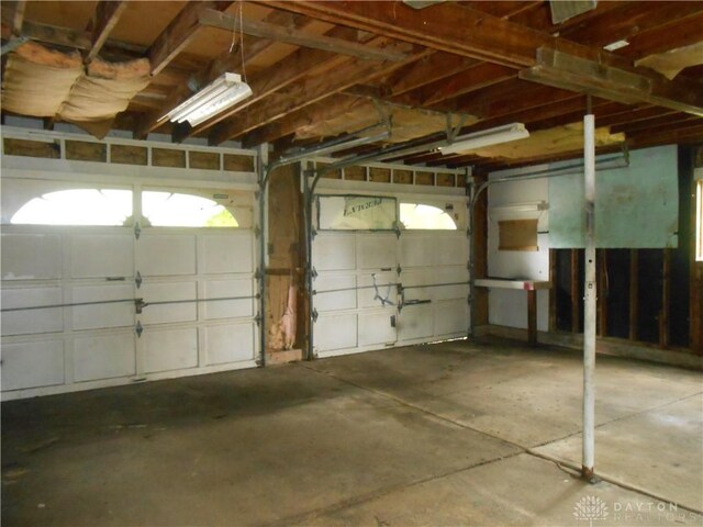 1930 Emerald Ct, Dayton, OH 45403 - view of garage