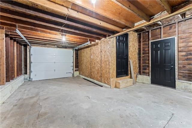 1209 Maple St, Troy, OH 45373 - view of garage