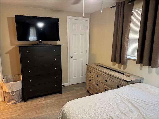 6346 Apache St, Dayton, OH 45424 - bedroom featuring light wood finished floors