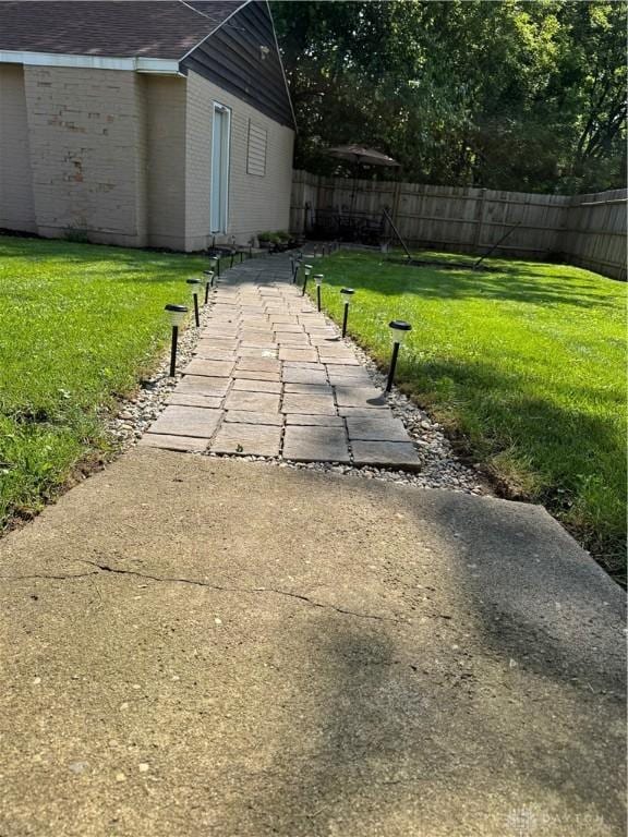6346 Apache St, Dayton, OH 45424 - view of patio
