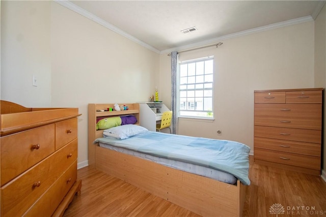 3583 King Edward Way, Beavercreek, OH 45431 - bedroom with wood finished floors and ornamental molding