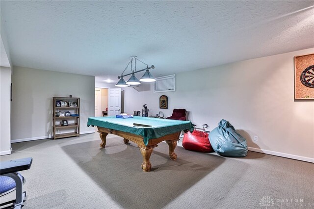 595 Heatherwoode Cir, Springboro, OH 45066 - rec room with carpet, billiards table, and a textured ceiling
