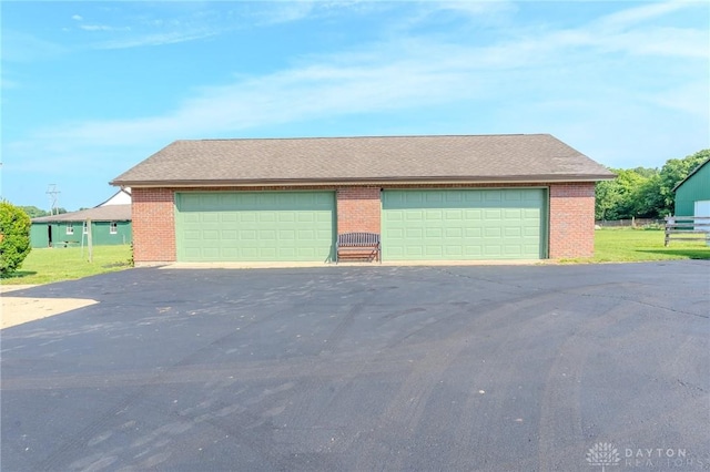 1061 Mcpherson Rd, Xenia, OH 45385 - view of detached garage