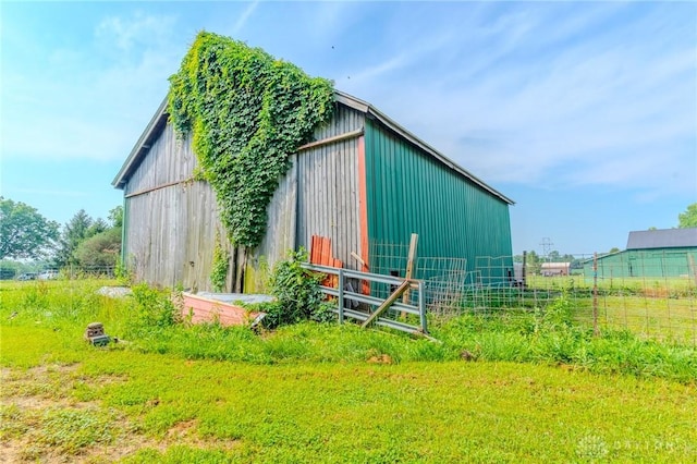 1061 Mcpherson Rd, Xenia, OH 45385 - view of outbuilding