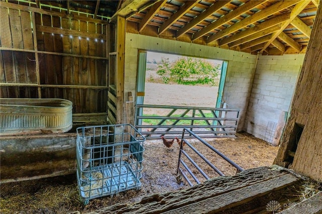 1061 Mcpherson Rd, Xenia, OH 45385 - view of stable