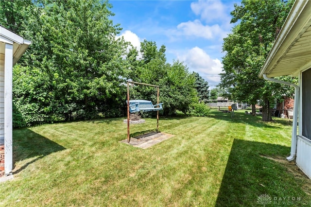1021 Nutmeg Sq, Troy, OH 45373 - view of green lawn