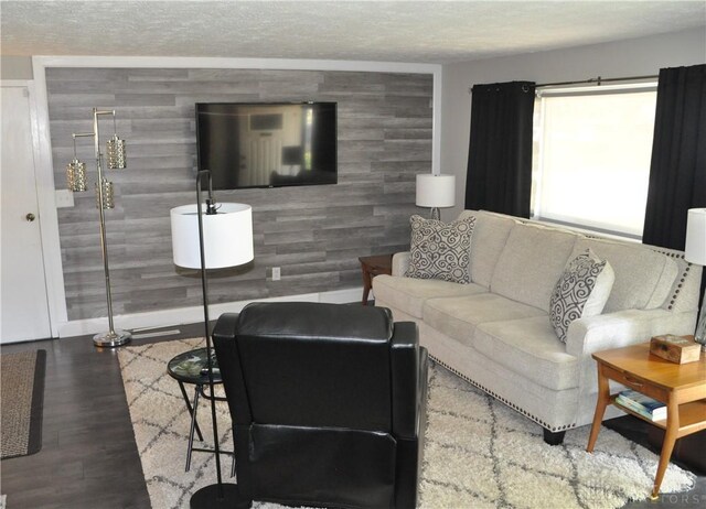 4661 Richwood Dr, Dayton, OH 45439 - photo 3