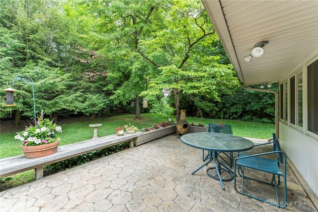 347 Winding Trl, Xenia, OH 45385 - view of patio / terrace with outdoor dining area