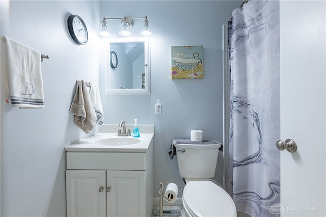 1808 Burnside Dr, Miamisburg, OH 45342 - bathroom featuring vanity and a shower with shower curtain