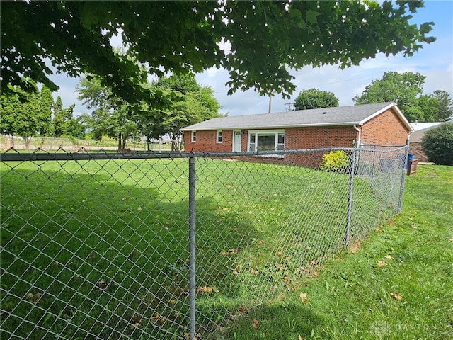 283 Moore St, Lewisburg, OH 45338 - view of yard