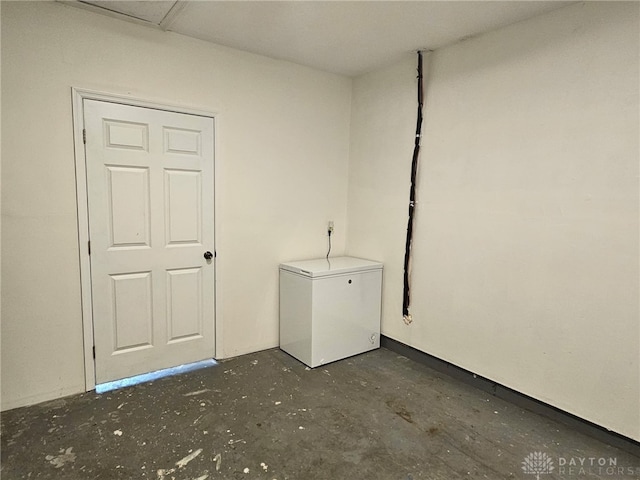 283 Moore St, Lewisburg, OH 45338 - view of laundry room