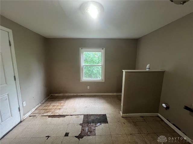 9917 Capstan Dr, Colerain Twp, OH 45251 - photo 6