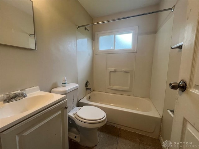 9917 Capstan Dr, Colerain Twp, OH 45251 - photo 7