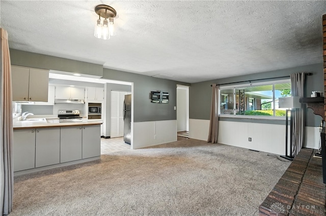 438 Coronado Dr, Fairborn, OH 45324