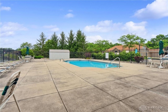 2782 Stefan Pl, Beavercreek, OH 45431 - community pool featuring a patio area