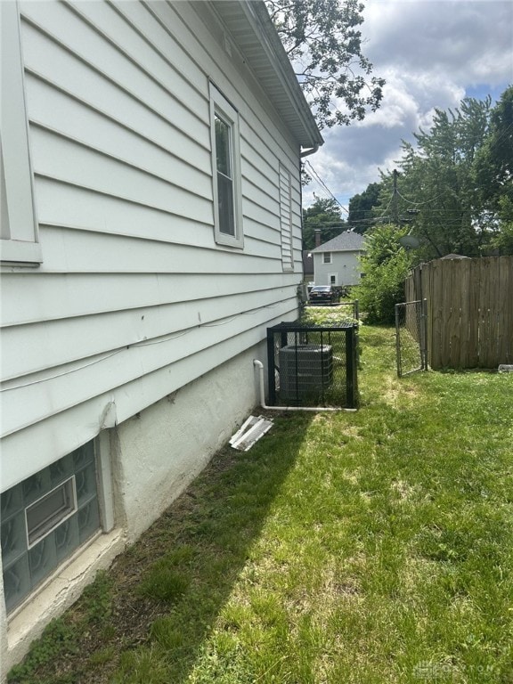 1424 Elmdale Dr, Dayton, OH 45409 - photo 2