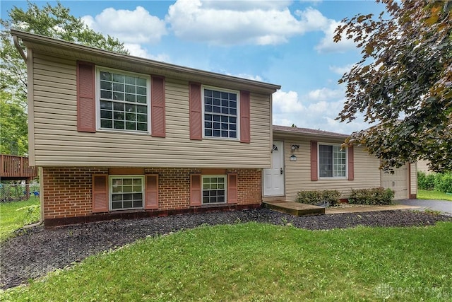 105 Westrock Farm Dr, Union, OH 45322 - photo 1