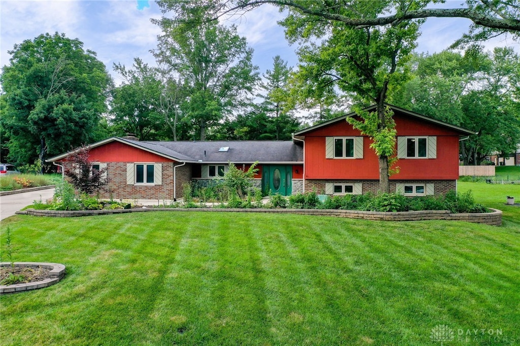 2835 Tara Trl, Beavercreek, OH 45434 - photo 1