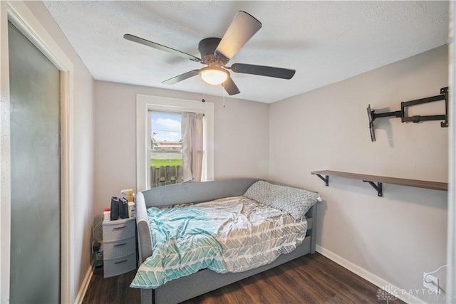 3579 Alberta St, Columbus, OH 43228 - bedroom featuring dark wood finished floors and a ceiling fan
