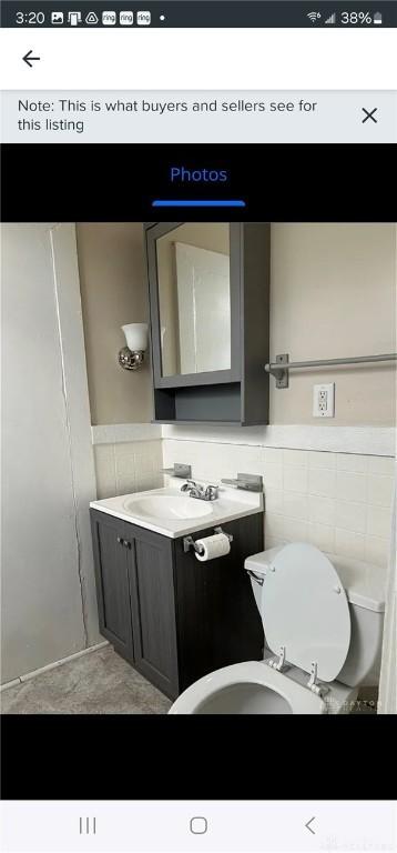 4009 E 3rd St, Dayton, OH 45403 - bathroom with toilet and vanity