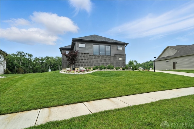 1241 Normandy Rue, Centerville, OH 45458 - view of front of home with a front lawn